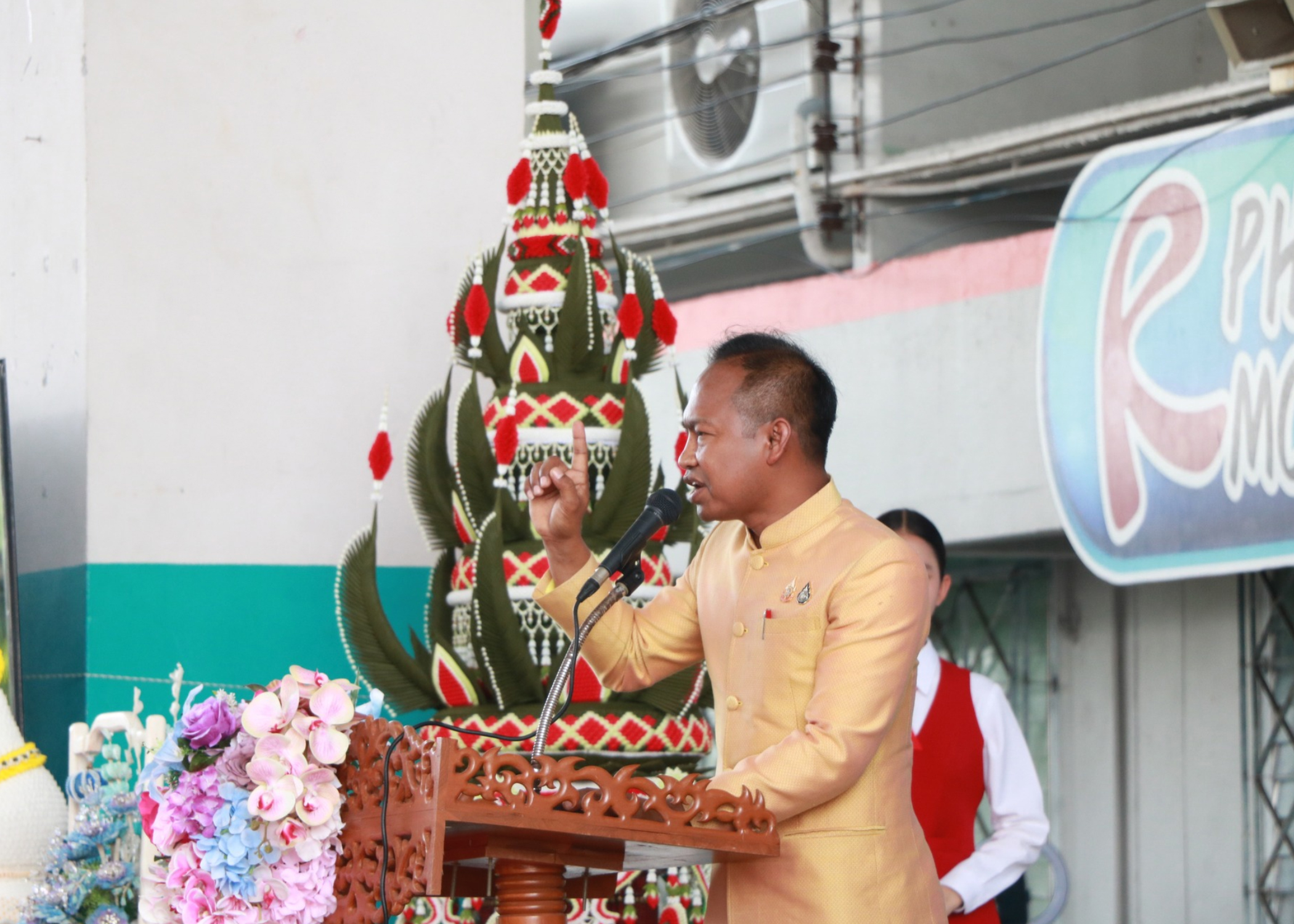 วันศุกร์ที่ 19 กรกฎาคม 2567 ดร.วิทยา เกตุชูผู้ อำนวยการ วิทยาลัยอาชีวศึกษาภูเก็ต และบุคลากรของวิทยาลัย ร่วมงานการประชุมเสริมทักษะการเรียนรู้ มุ่งสู่อาชีพ และการมีงานทำ ในศตวรรษที่ ๒๑ โดยสำนักงานเขตพื้นที่การศึกษาประถมศึกษาภูเก็ต ร่วมกับ วิทยาลัยอาชีวศึกษาภูเก็ตจัดการประชุมเสริมทักษะการเรียนรู้ มุ่งสู่อาชีพ และการมีงานทำ ในศตวรรษที่ ๒๑ ภายใต้โครงการมหกรรมวิชาชีพ วิทยาลัยอาชีวศึกษาภูเก็ต